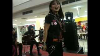 Download lagu Creme Caramel Saat Ku Jauh Cinta jangan pergi mp3 Download lagu Creme Caramel Saat Ku Jauh Cinta jangan pergi mp3