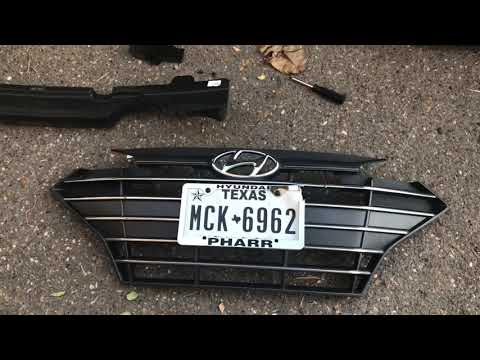 2019 Hyundai Elantra grill