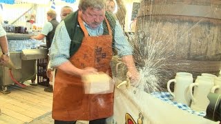 preview picture of video 'Vaterstetten Eröffnung Volksfest 2014'