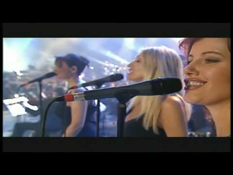 SCORPIONS [ MOMENT OF GLORY ] 2000