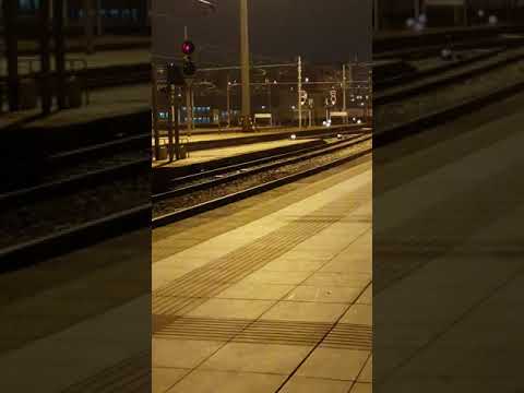 Partenza del Frecciarossa di sera da Torino Porta Nuova