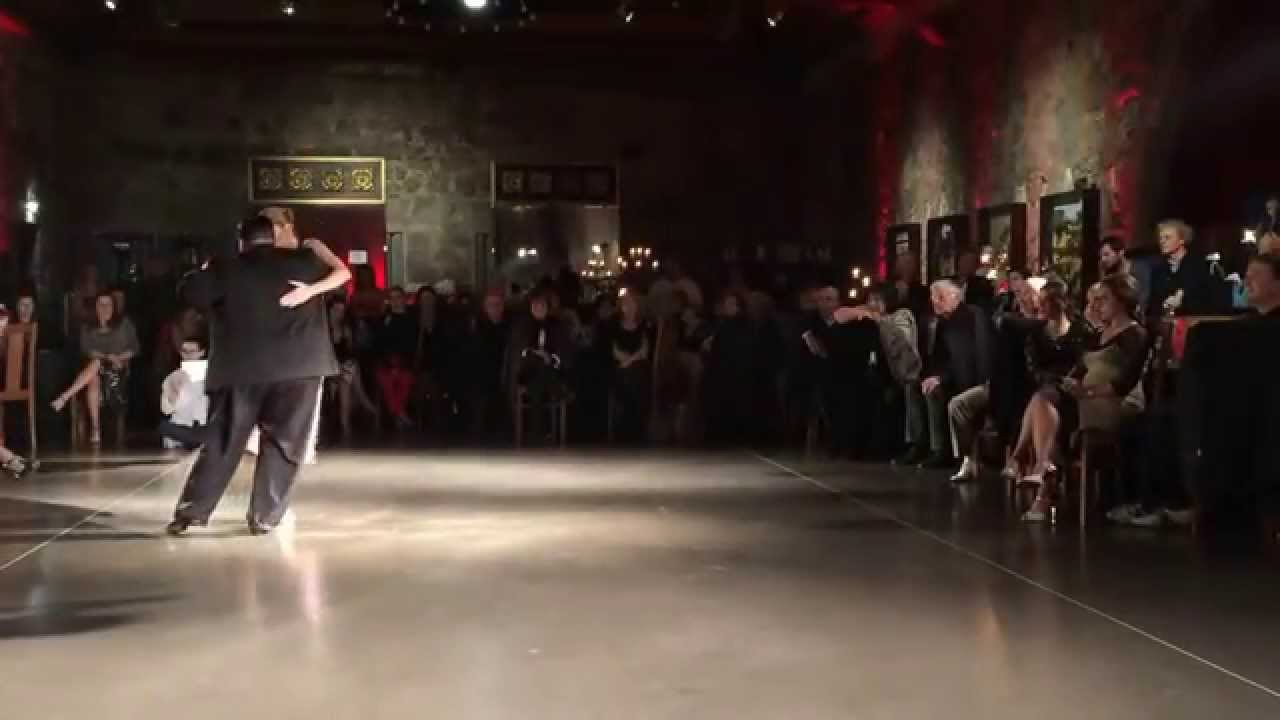 2.4 Alejandra Mantiñan y Aoniken Quiroga