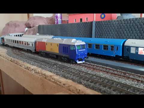 Acceleratul 1833 Iasi - Timisoara Nord ,Scara H0