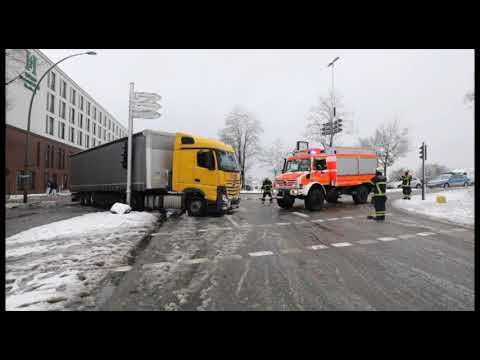 Behinderungen durch Glatteis in Harburg