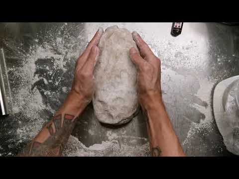 Formen eines Roggenmischbrotes