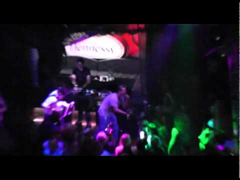 DJ NEJTRINO со своей командой!