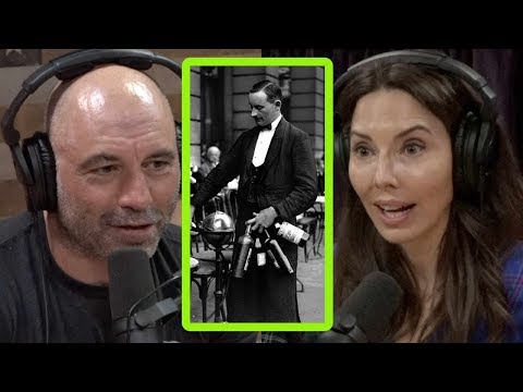 Hotel Staff Used to Mistake Whitney Cummings for a Prostitute!