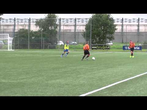30 aug 2014 OSM'75 B1- VV De Meern B1 bkr 2-4 Abel op lat, hands, penalty, doelpunt Soufiane