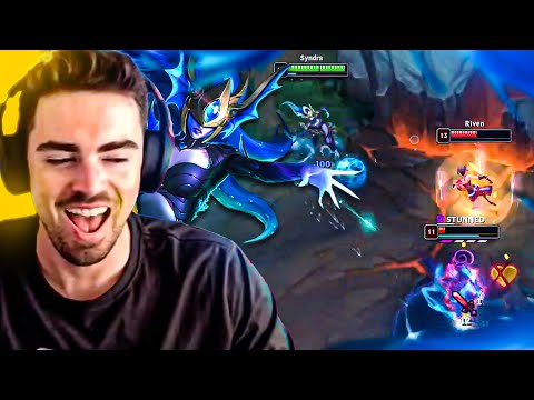 HAS SYNDRA ALWAYS BEEN THIS THICC?! 😩💦