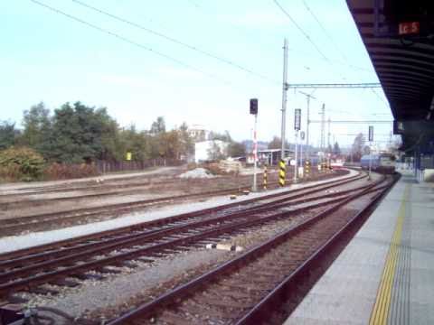 749 107 na čele os. 9058 - rozjezd - Čerčany - 17.10.2010.