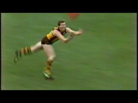 Gary Buckenara diving mark & accurate kick - 1985 2nd Semi