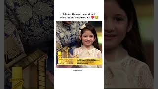 Download lagu Salman Khan gets emotional when munni got award...🥹✨#salmankhan #shorts #edit #viralvideo mp3
