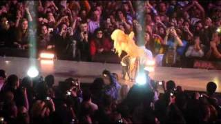 Ojos Asi (Eyes Like Yours) - Shakira Live at 02 Arena London 20/12/2010