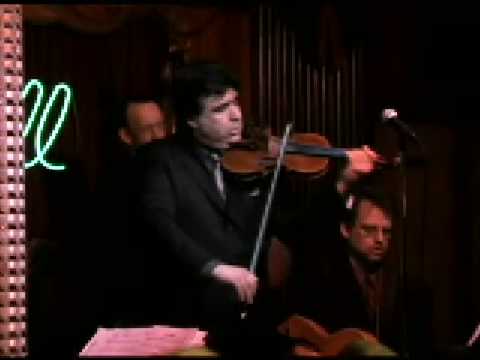 Mugur, Mugurel (Little Buds)