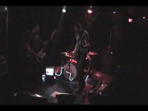 signs in the sky - Simple live Thu Jul 9 2009 @ Slims