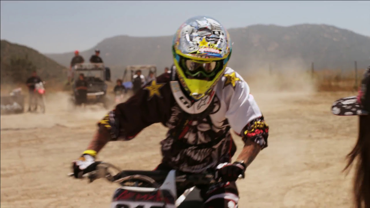 Miniature de la vidéo BRO' Official Trailer HD (2012 Danny Trejo) du film Bro'