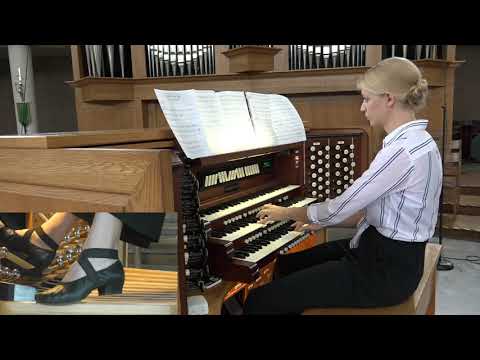 A Festive Trumpet Tune - Douglas E  Wagner