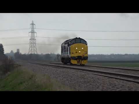Regional Railways 37425 passing Prickwillow