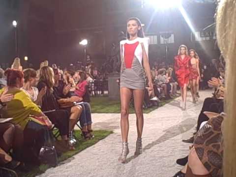 LFW S/S 2010: Julien Macdonald finale| Grazia UK