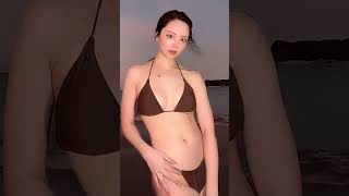 こんなスタイル抜群の美女に見られたら…