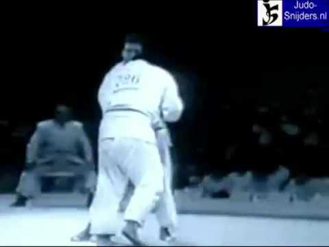 Judo 1984 Los Angeles  Parisi FRA   Saito JPN  95kg