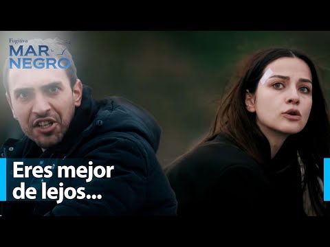 ¡De cerca eres un idiota! - Mar Negro Capítulo 11 | Fugitiva