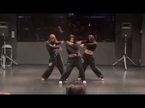 [DANCE COVER] 'Vai Sentando' - Skrillex | Grew Group dance cover