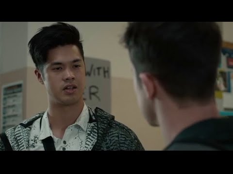 13 Reasons why 4x6 - Zach tells Clay to stay away from him