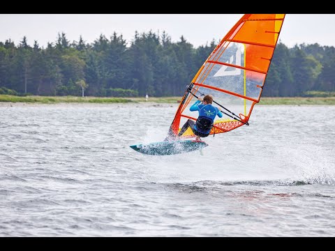Springen beim Windsurfen – so wird's gemacht!
