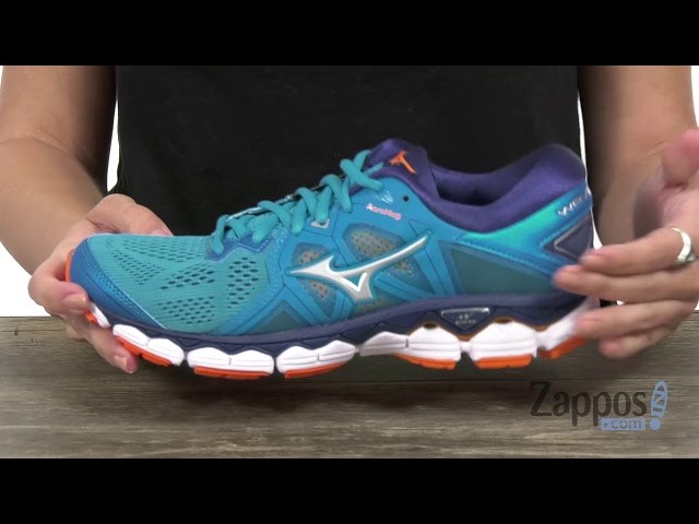 mizuno wave sky 2 vs asics nimbus