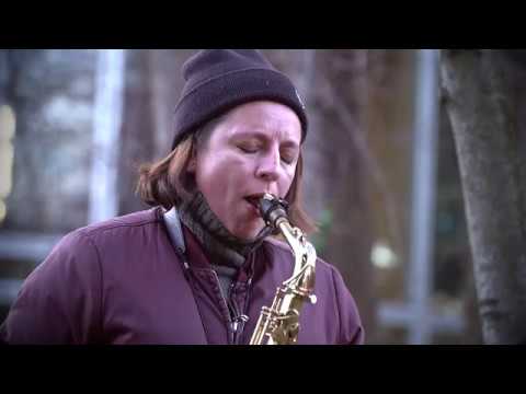 Primi Popup 20200320 Gårdmusik 1 - Maria Faust