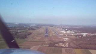 preview picture of video 'Landung am Flughafen Karlsruhe / Baden-Baden -EDSB-'