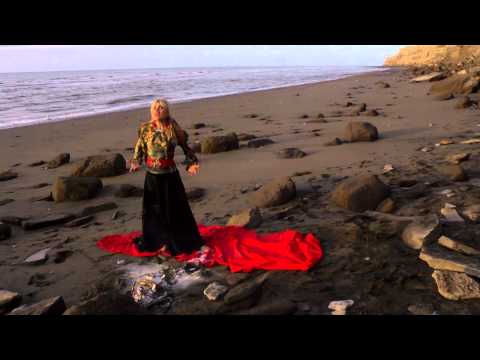 Claudia Peter en el Hijo de la Luna desde La Patagonia ( en español)