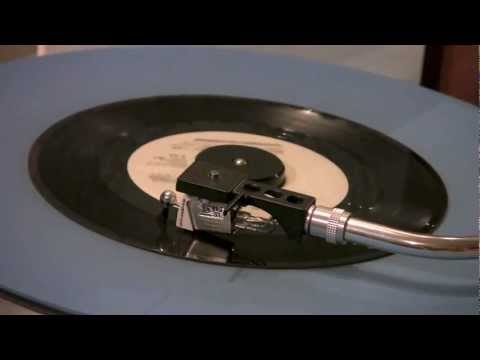 Reunion - Life Is A Rock (But The Radio Rolled Me) - 45 RPM