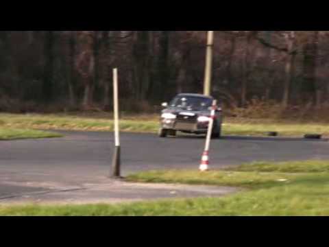 22.11.2009 Niskie Łąki Cup Tomek Śliwa TypeR przejazd 2