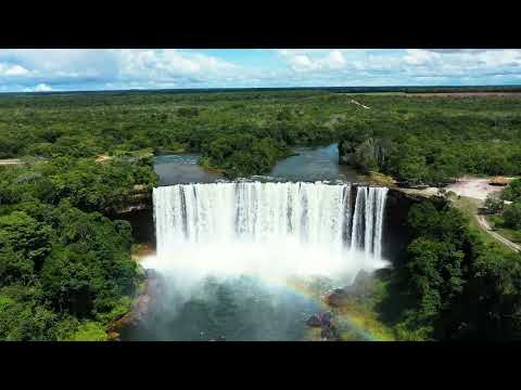 wodospad-kaskada-deszcz-okno-klif