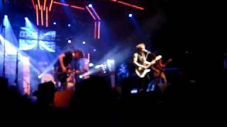 Moneen - There Are A Million Reasons For Why... (Live)