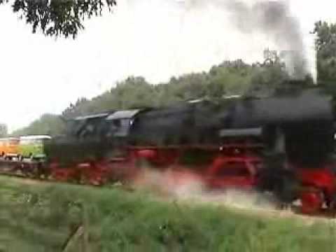 TREM PEGA 50 CARROS VW DE UMA SÓ VEZ -  ACCIDENT - TRAIN - OLD VW