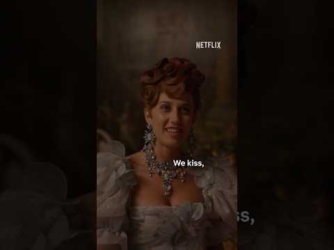 in this house, we stan the featherington sisters