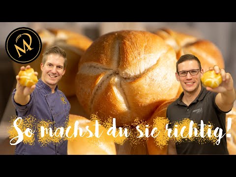 Bread sommelier shows me the perfect hand-rolled Kaiser roll - without frustration with Christoph...