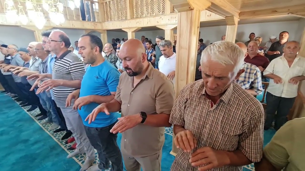 Sinop Gerze'de vatandaşlar dua bayramında buluştu