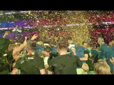 U BT Cluj Napoca campioana României la baschet ediția 2022-2023 - bucuria cu cupa