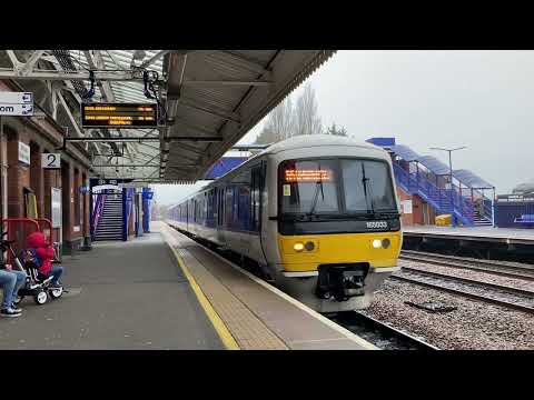 Trains at Princes Risborough December 2022