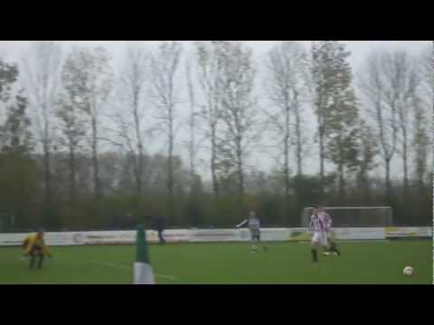 Marijn scoort tegen ook tegen ODC C1 (3-11-2012)
