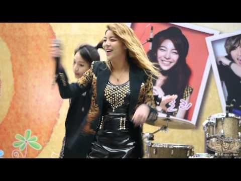 130330 롯데백화점 평촌점 1주년 기념 콘서트 에일리 Crazy In Love by ace