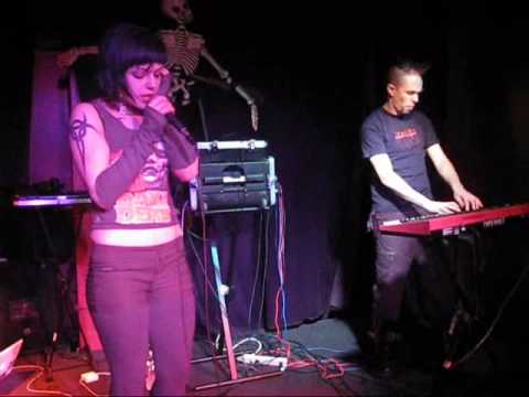 Unter Null "Moving On"