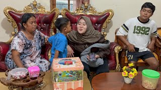 Download lagu TERIMAKASIH YA MBAK ENDAH SUDAH MEMBUAT RAFA SENANG🥰😘❤️ mp3