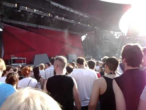 Paul Kalkbrenner (Simina Grigoriu) Berlin Wuhlheide 04.06.2011