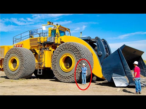 Top 5 Biggest Wheel Loaders in The World | Largest Wheel Loader