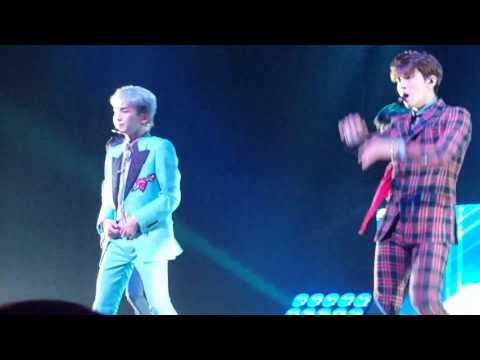 20170324 SHINee World V in Dallas, TX: Prism